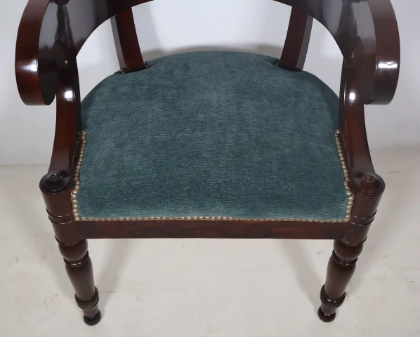 Fauteuil de bureau en acajou époque Restauration — Très bon état