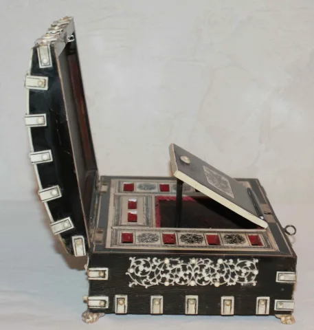 CAJA INDIA ANGLO