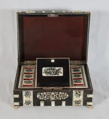 Coffret En Corne Et Ivoire Vizagatapam Fin 19ème Siècle