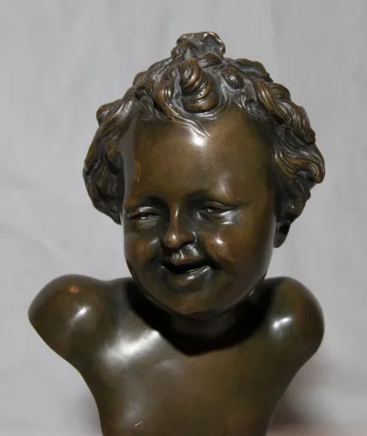 Buste d'enfant en bronze signé Clodion début 19ème siècle