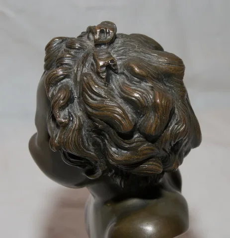 Buste d'enfant en bronze signé Clodion début 19ème siècle