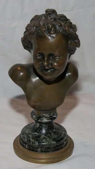 Buste d'enfant en bronze signé Clodion début 19ème siècle