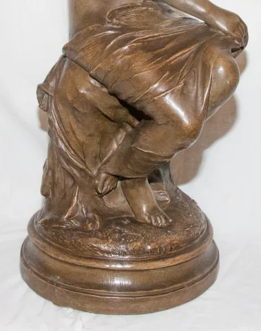 ESCULTURA EARTHENWARE FIRMADA POR PAUL DELAROCHE