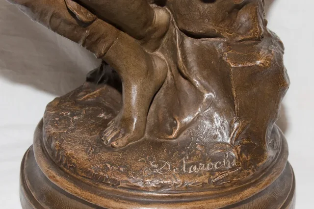 ESCULTURA EARTHENWARE FIRMADA POR PAUL DELAROCHE