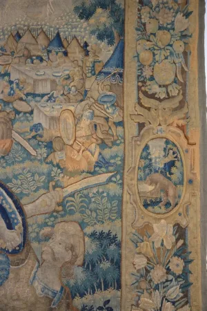 Prise d’une ville – Tapisserie d’Aubusson 17ème siècle | Galerie DOR