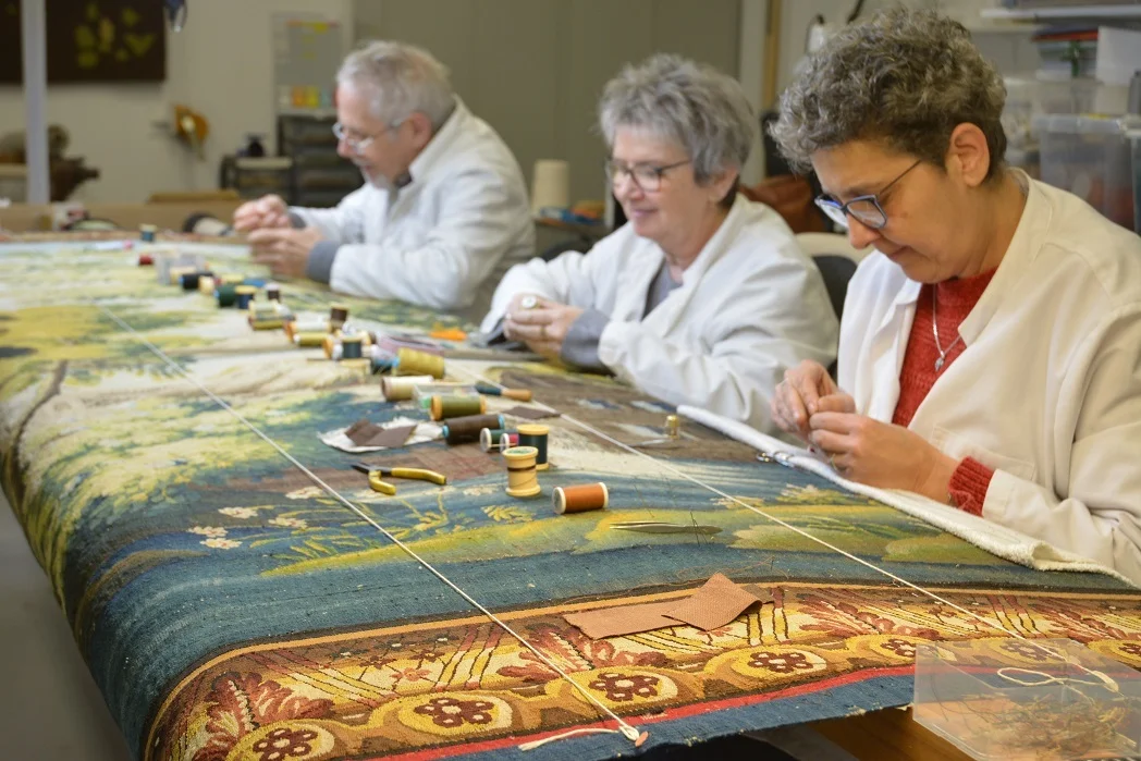 La Galerie Dor d'Aubusson vous  propose  une tapisserie d'après J-J Dumons