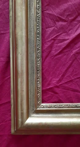 NEGENTIENDE EEUWSE FRAME