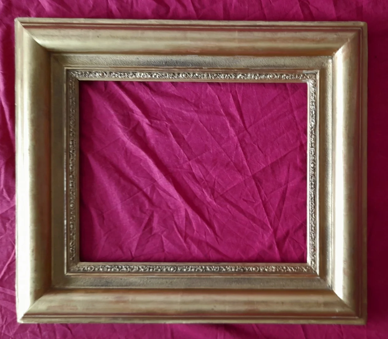 NEGENTIENDE EEUWSE FRAME