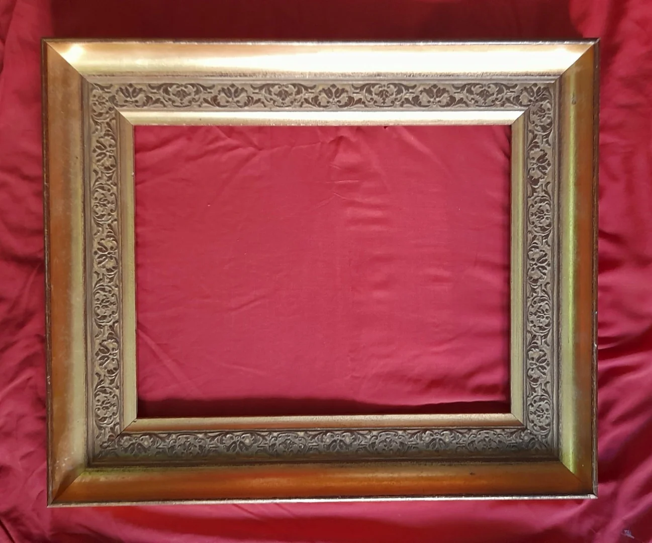 TWENTIETH CENTURY FRAME