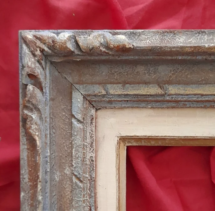 CO24/22 Cadre sculpte en bois, XX siècle