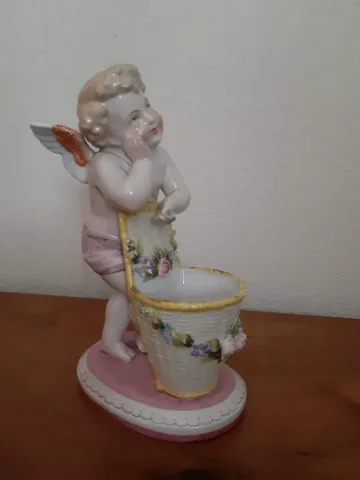 FIGURA PORCELANA