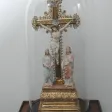 Christ et personnages (sous globe)