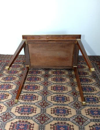 Table de salon ou petit bureau  de style Directoire