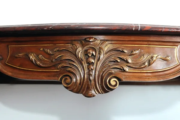 Console dapplique en noyer  , recouvert marbre rouge griotte