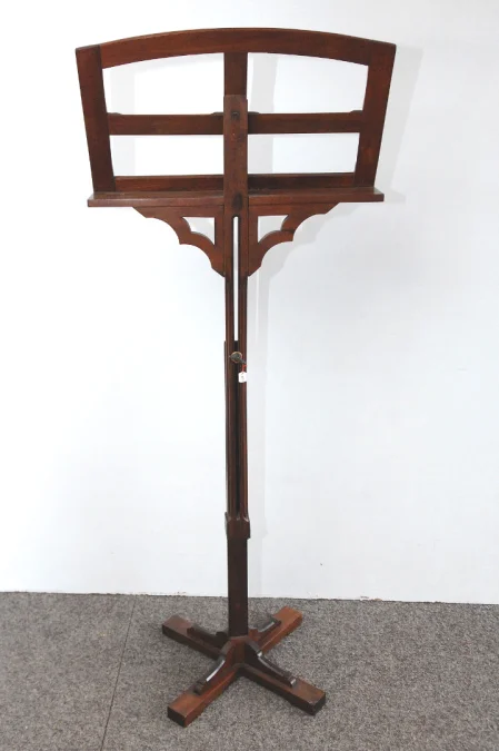 MUSIC STAND