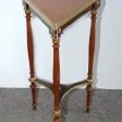 Gueridon  losangé  de style Louis XVI  en acajou