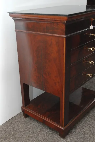 Meuble  poudreuse d hommes) Epoque Empire