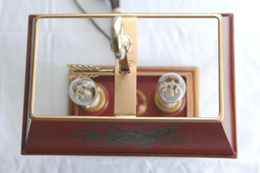 BOUILLOTTE LAMP