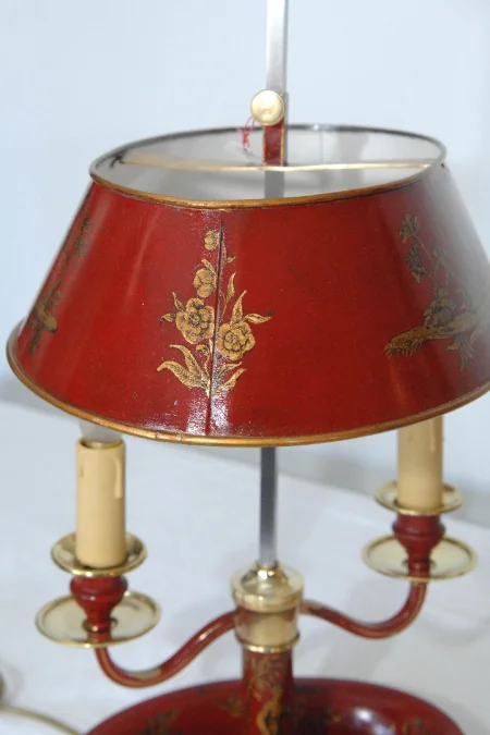Lampe  Bouillotte a décor de personnages Chinois