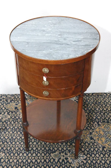 Table chiffonniere tripode de forme tambour