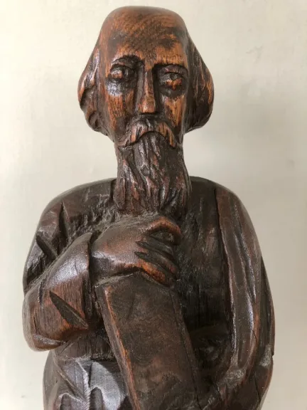 HÖLZERNE SKULPTUR