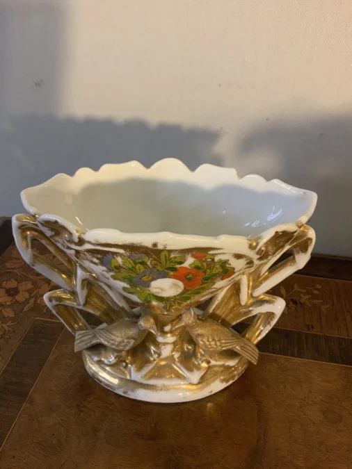 Lot de vases en porcelaine de Paris