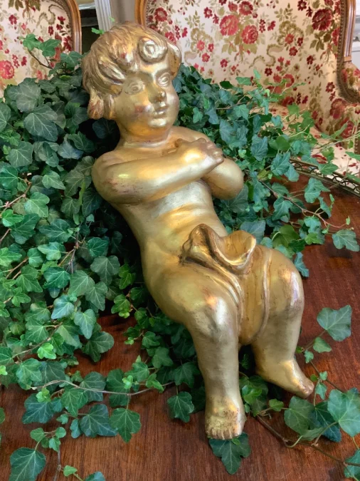 Angelot en bois doré