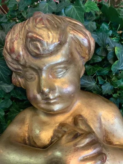 Angelot en bois doré