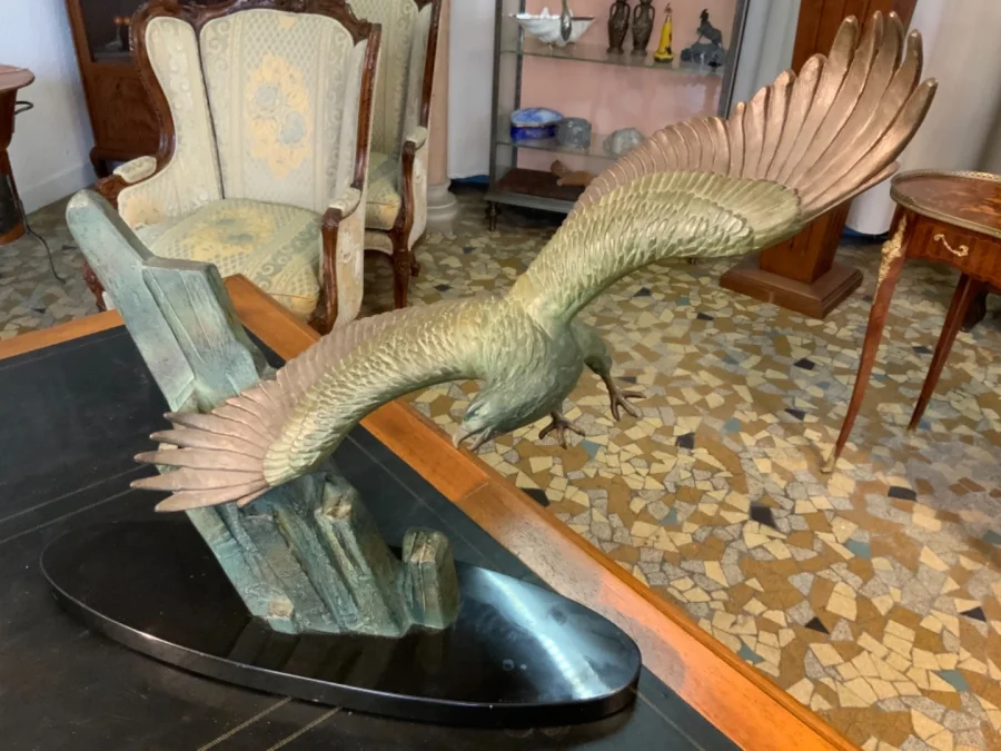 Sculpture aigle