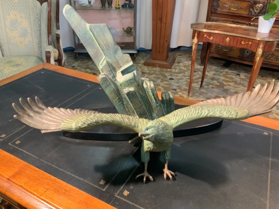 Sculpture aigle