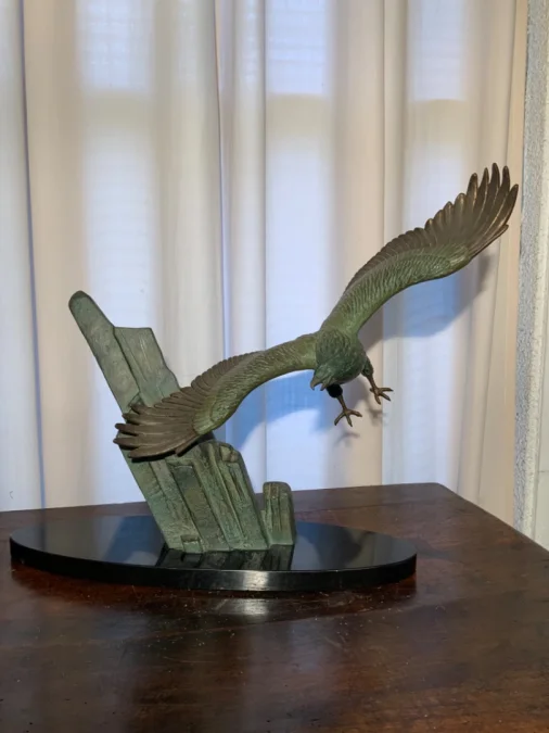 Sculpture aigle