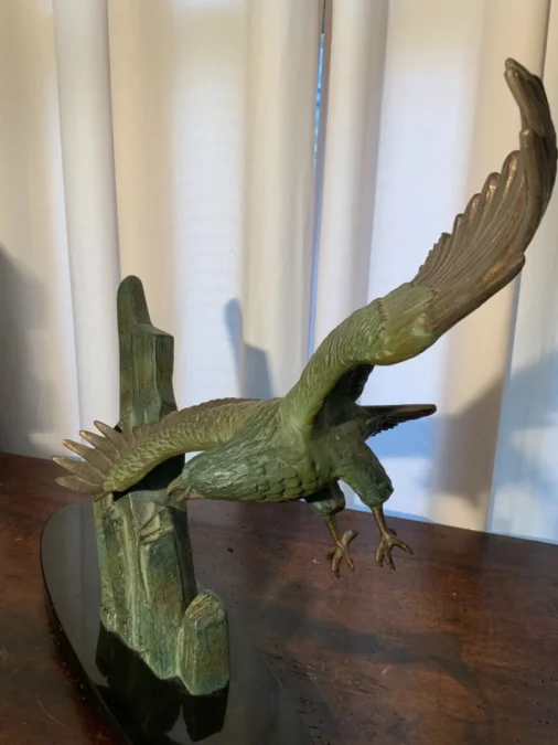 Sculpture aigle