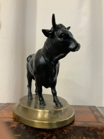 Sculpture taureau