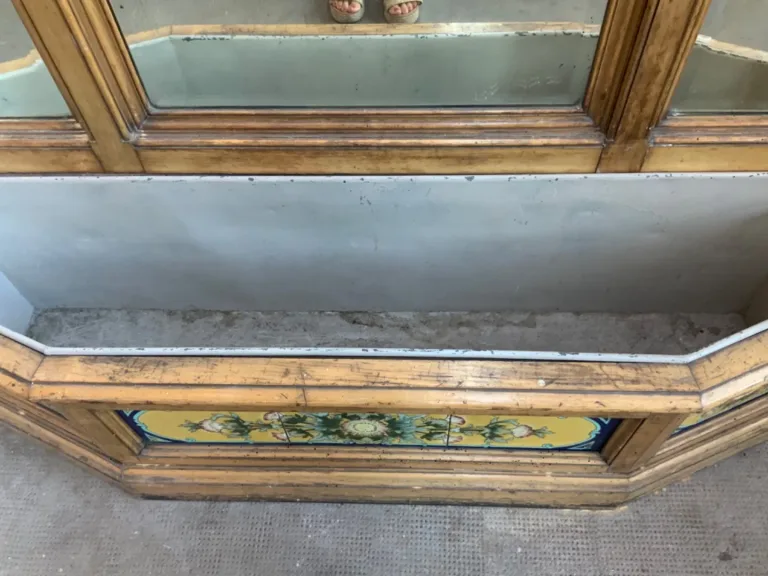 Porte manteau avec glace et jardinière