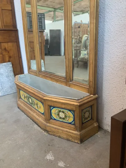 Porte manteau avec glace et jardinière