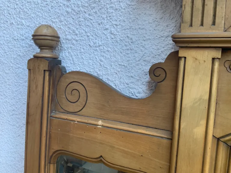Porte manteau avec glace et jardinière