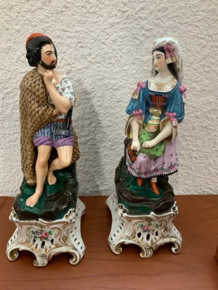 Paire d’encriers en  porcelaine Vieux Paris