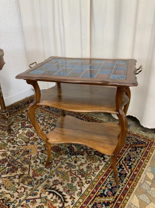Table signed A.BASTET