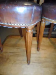 SUITE VAN ACHTSTOELEN