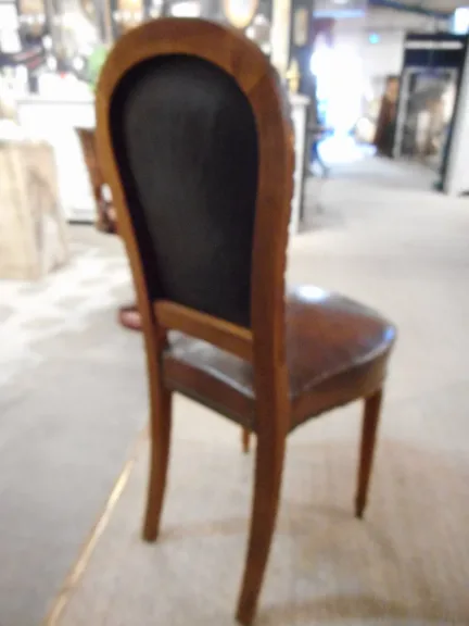 serie de 8 chaises cuir