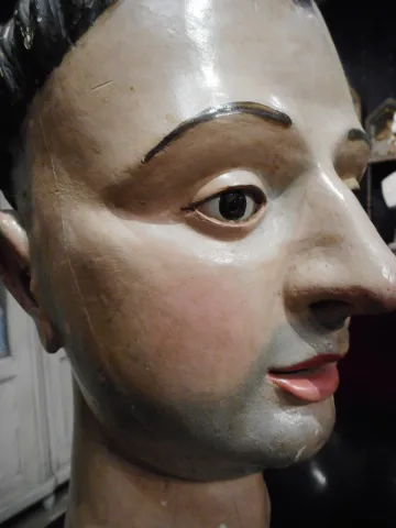 tete de moine bois  sculpte polychrome du XIX