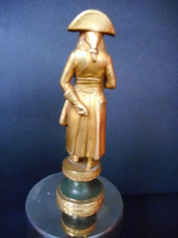 Statuette de l'Empereur en bronze