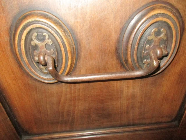 CHEST