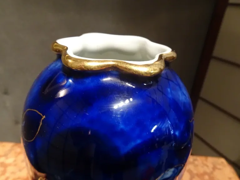 LIMOGES-PORZELLAN-VASE