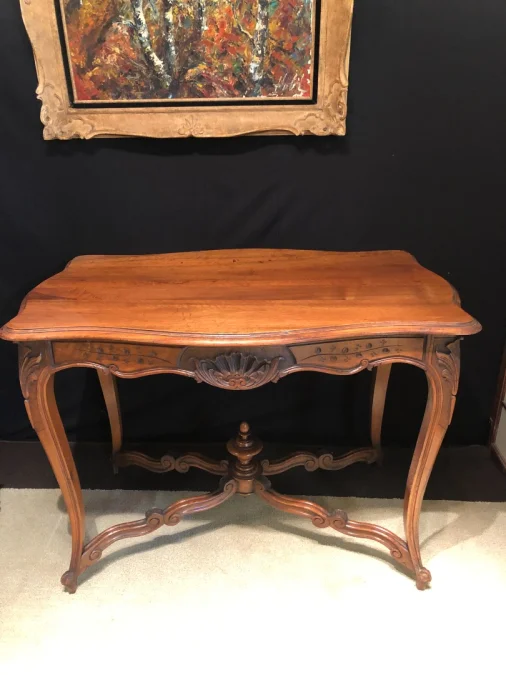 TABELLE IM LOUIS XV-STIL