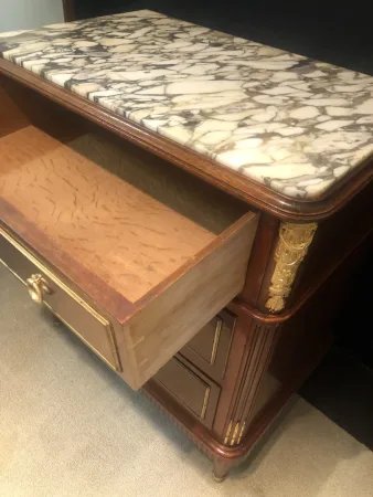 KOMMODE IM LOUIS XVI-STIL