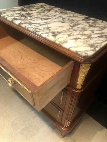 CÓMODA ESTILO LUIS XVI