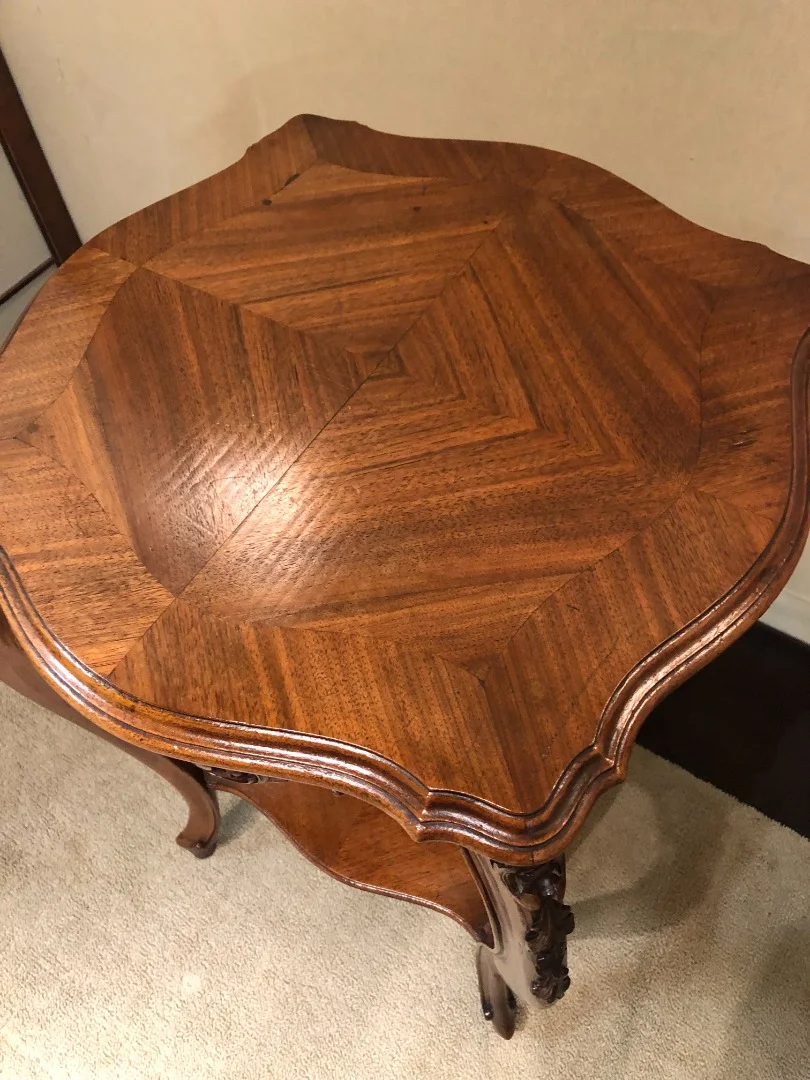 Table salon Louis XV