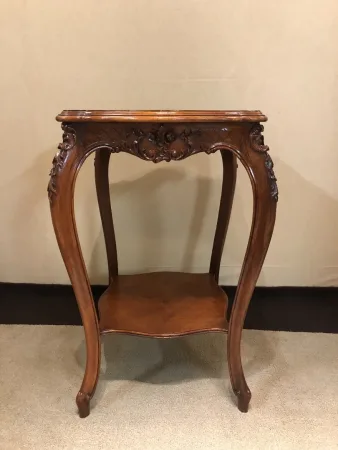 Table salon Louis XV