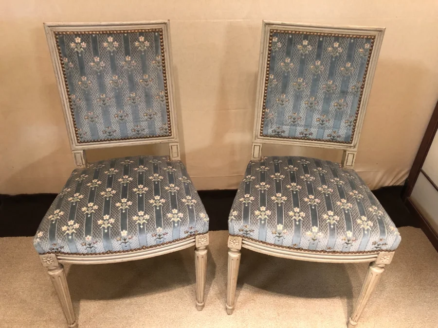 PAAR STÜHLE IM LOUIS XVI-STIL